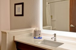  - Holiday Inn Express & Suites Ottawa - I-35, Exit 183