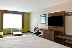  - Holiday Inn Express & Suites Ottawa - I-35, Exit 183