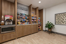  - Candlewood Suites North Springfield - I-55 & I-72, Exit 94