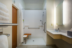  - Holiday Inn Express & Suites Lewisburg