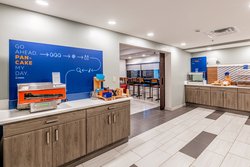  - Holiday Inn Express South Indianapolis - I-74 & I-465, Exit 2