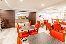  - Holiday Inn Express South Indianapolis - I-74 & I-465, Exit 2