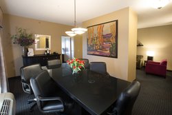  - Holiday Inn & Suites Lake Elmo - I-94, Exit 250