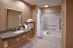  - Holiday Inn & Suites Lake Elmo - I-94, Exit 250