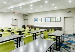  - Holiday Inn Express & Suites Greenville - I-65, Exit 130