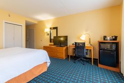 - Fairfield Inn & Suites by Marriott Carlisle - I-81, Exit 44