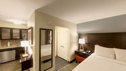  - Staybridge Suites Research Parkway Ann Arbor - I-94, Exit 177