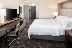  - Holiday Inn Cheshire - I-84, Exit 28