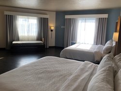  - Holiday Inn Downtown Airport Omaha