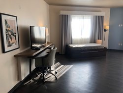  - Holiday Inn Downtown Airport Omaha