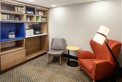  - Holiday Inn Cheshire - I-84, Exit 28