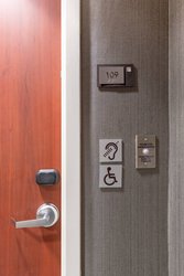  - Courtyard by Marriott Hotel Oceanside