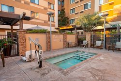  - Courtyard by Marriott Hotel Oceanside