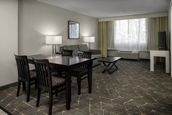  - Holiday Inn & Suites Peabody - I-95, Exit 63