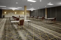  - Holiday Inn & Suites Peabody - I-95, Exit 63