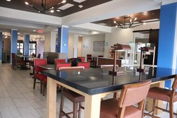  - Holiday Inn Express & Suites Crawfordsville - I-74, Exit 34
