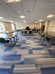  - Holiday Inn Express & Suites Warrenton