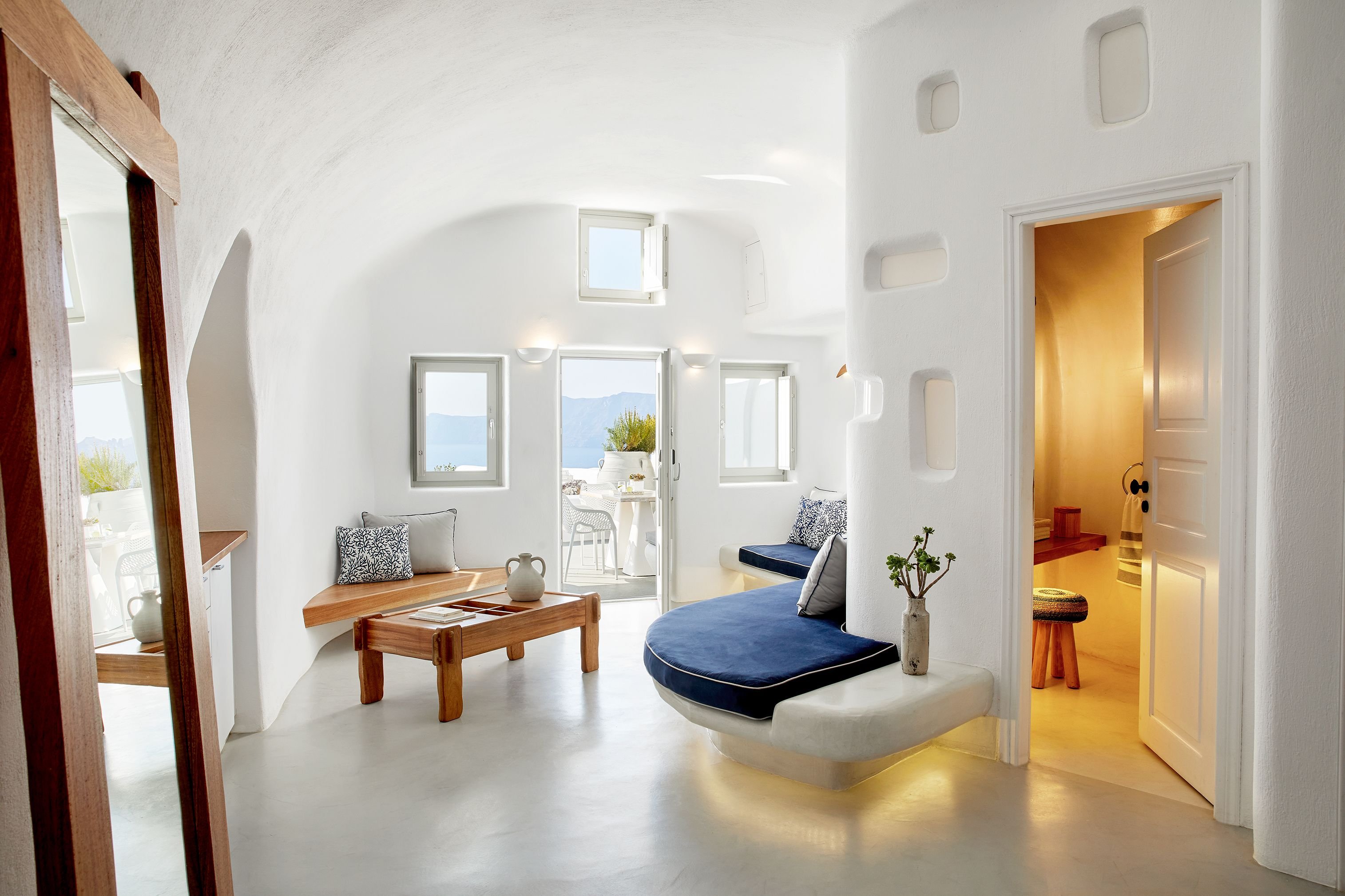 LA PERLA VILLAS AND SUITES-guestroom-La Perla Suite Outdoor HT CV.jpg