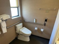  - Hotel Strata Mountain View