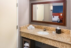  - Courtyard by Marriott Hotel Airport Santa Ana