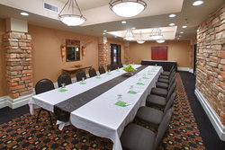  - Holiday Inn & Suites Lake Elmo - I-94, Exit 250