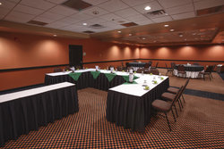  - Holiday Inn & Suites Lake Elmo - I-94, Exit 250