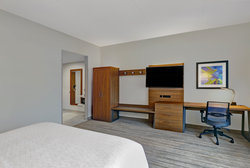  - Holiday Inn Express & Suites Collingwood