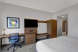  - Holiday Inn Express & Suites Collingwood