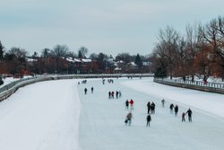  - Holiday Inn Express & Suites Nepean