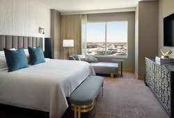  - Omni Viking Lakes Hotel Eagan