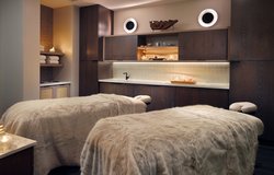  - Omni Viking Lakes Hotel Eagan