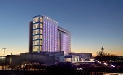  - Omni Viking Lakes Hotel Eagan
