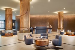  - Omni Viking Lakes Hotel Eagan