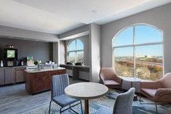  - Sheraton Suites Worthington Columbus - I-270, Exit 23