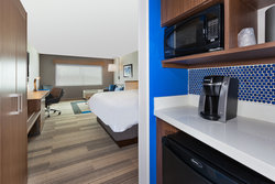  - Holiday Inn Express & Suites West I-94 Eau Claire