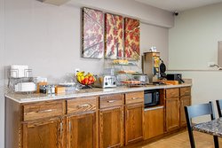  - Red Roof Inn Cameron