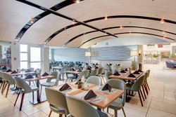  - Crowne Plaza Hotel North Charleston - I-26, Exit 213