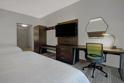  - Holiday Inn Express Downtown Milwaukee - I-794, Exit 1E