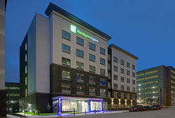  - Holiday Inn Express Downtown Milwaukee - I-794, Exit 1E