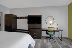  - Holiday Inn Express Downtown Milwaukee - I-794, Exit 1E