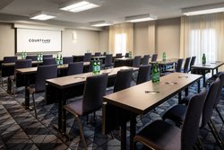  - Courtyard by Marriott Hotel Bakersfield