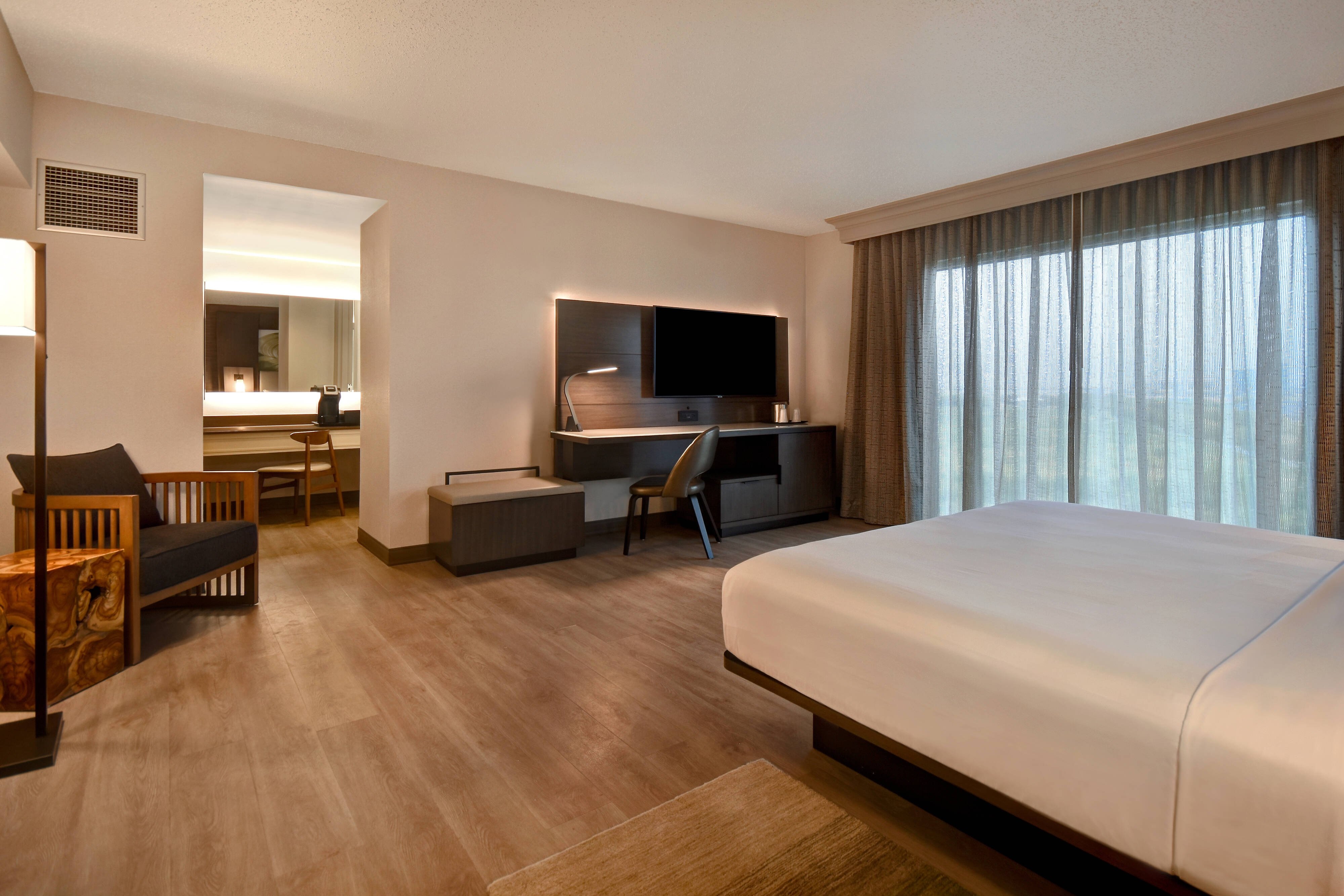 Executive Suite - Bedroom