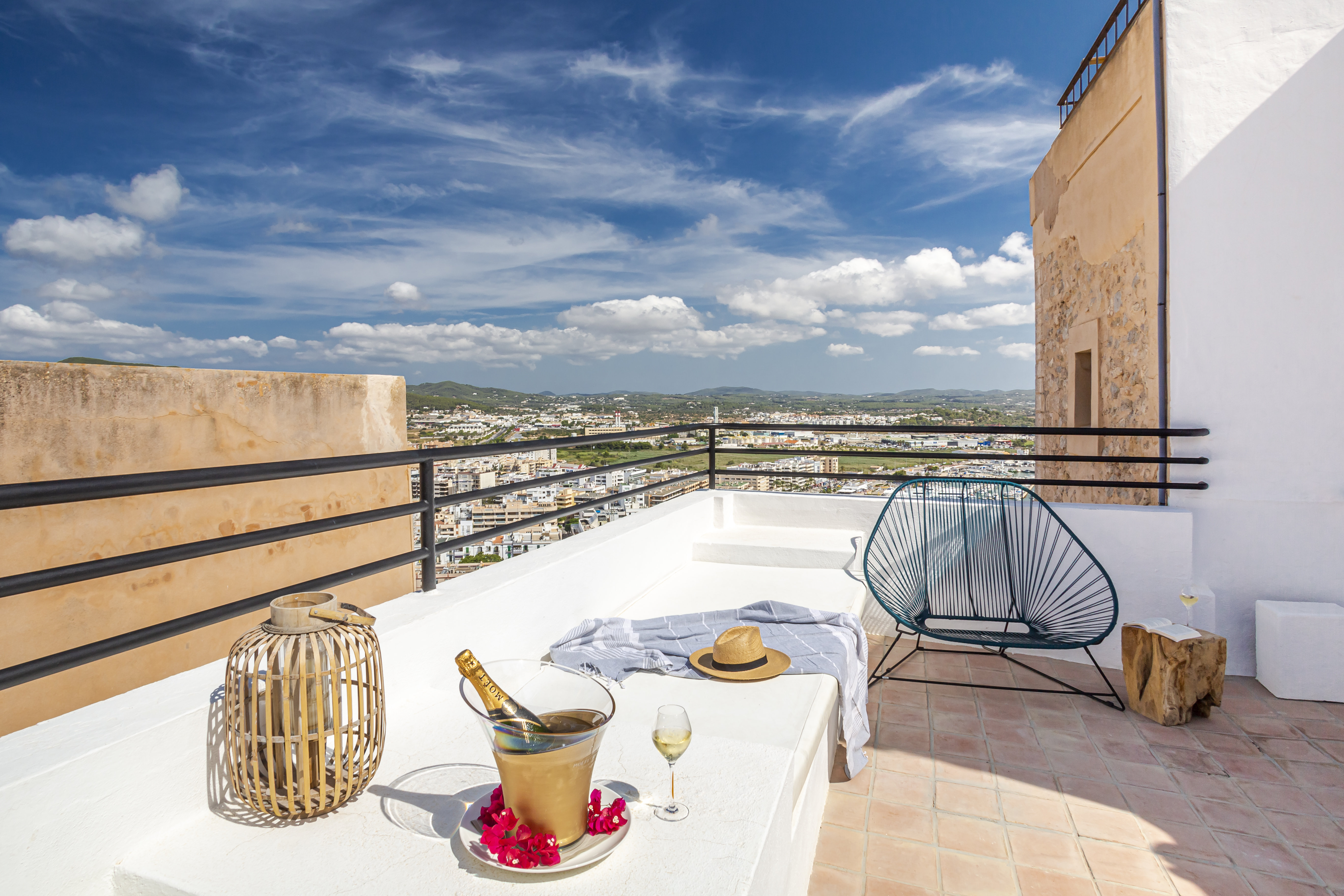 LA TORRE DEL CANONIGO-guestroom-Canonigo Terrace Suite.jpg