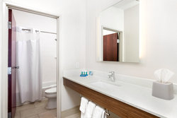  - Holiday Inn Express & Suites Conroe - I-45, Exit 88