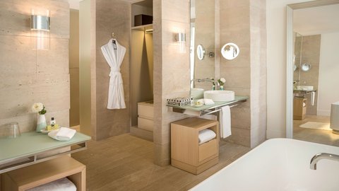 INTERCONTINENTAL HAYMAN ISLAND RESO - Photo 48