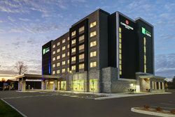 - Holiday Inn Express West Kingston