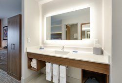  - Holiday Inn Express & Suites Scottsbluff