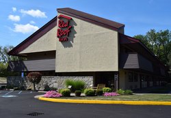  - Red Roof Inn Utica - I-90, Exit 31
