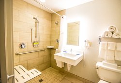  - Holiday Inn Express Langhorne - I-295, Exit 5