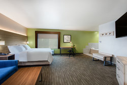  - Holiday Inn Express & Suites Lewisburg